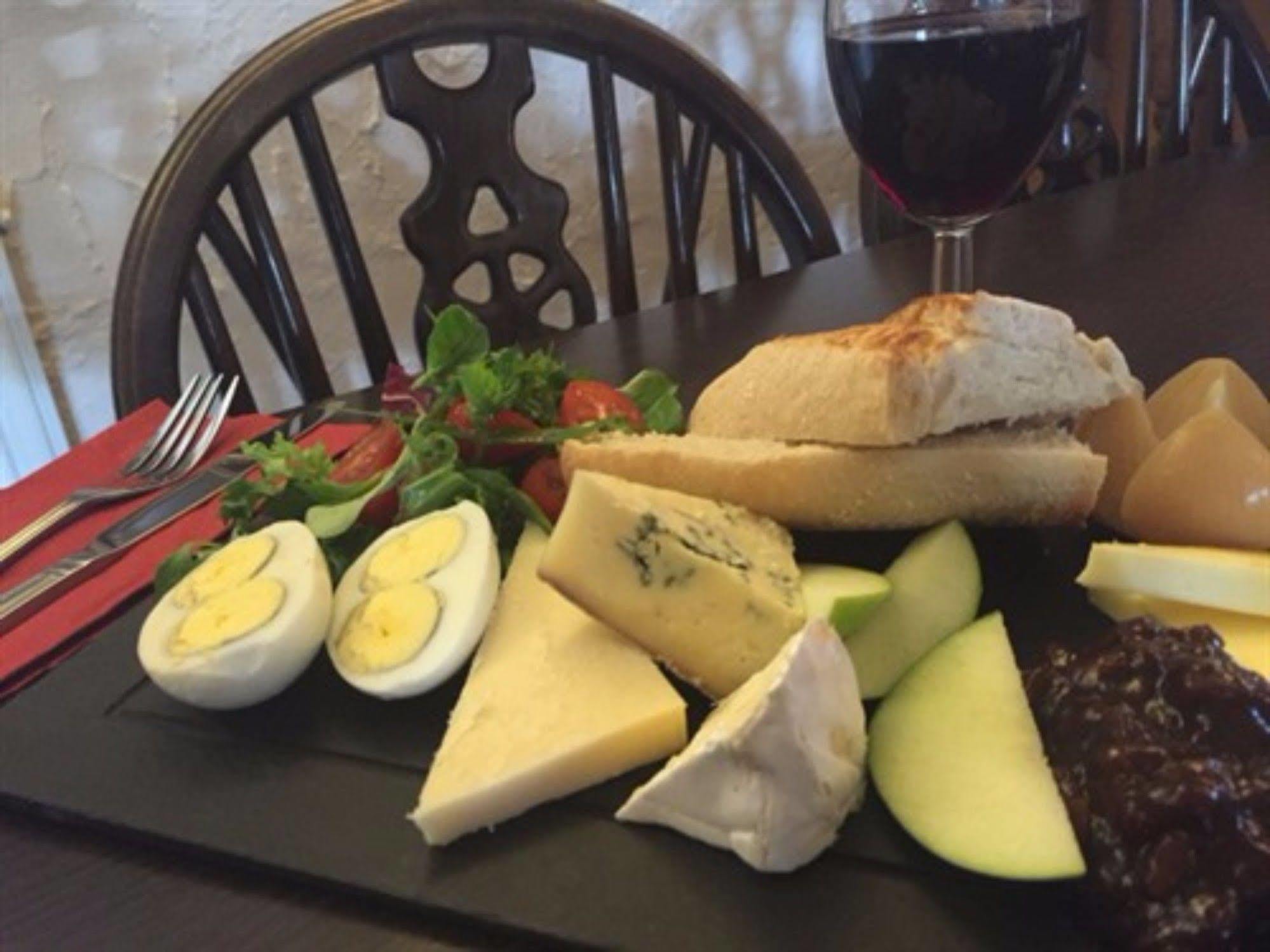 The Wheatsheaf Ξενοδοχείο Mundesley Εξωτερικό φωτογραφία